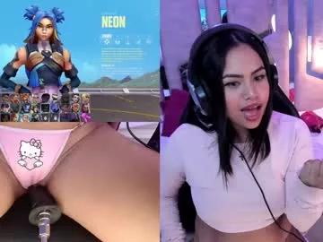 Check-out your craziest wishes with our pick of gaming cams models, featuring big knockers, round tails and tight twats.