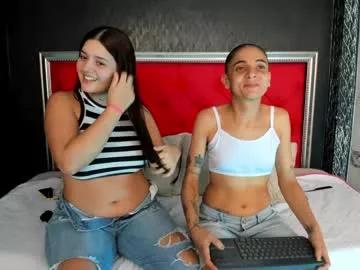 andreaandkarina from Chaturbate is Freechat