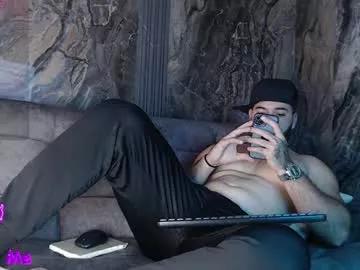 andrew_brownn from Chaturbate is Freechat