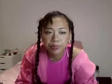 heavenngirlyy444 model from Chaturbate