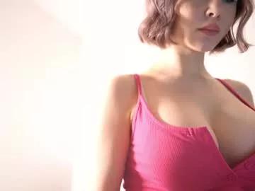 inoue__ model from Chaturbate