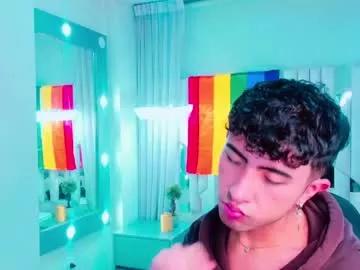 noah_xitrux from Chaturbate is Freechat