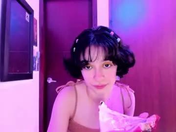 petitee_lunna from Chaturbate is Freechat