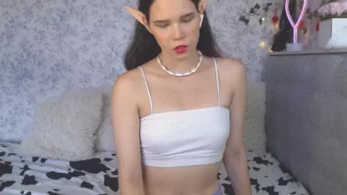 nicolepetite from Cherry is Freechat