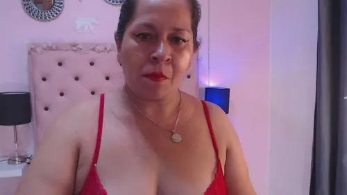 nicoltamara from Cherry is Freechat