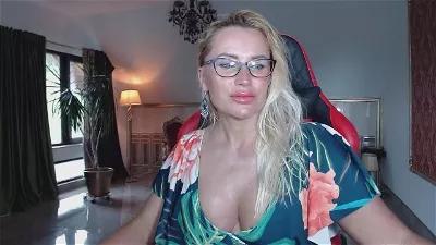 sexyblueyes from Cherry is Freechat
