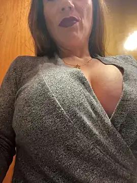 angelitasexy81 from StripChat is Freechat