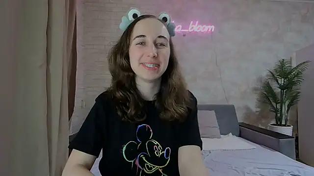 Anika_bloom from StripChat is Freechat