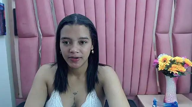 AntonellaTaylor_18 from StripChat is Freechat