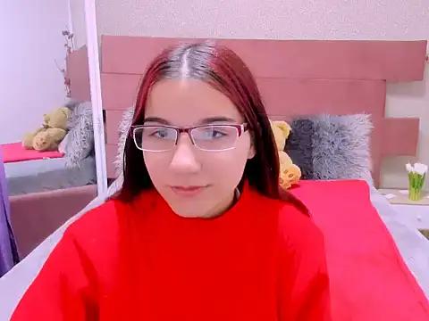 briellaKiss from StripChat is Freechat