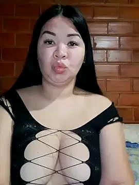 Chantal_lopez from StripChat is Freechat