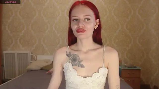 CharlotteGinger from StripChat is Freechat