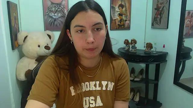 Cristal_erotik from StripChat is Freechat