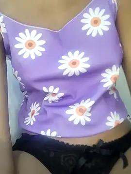 Cute-dolly4 from StripChat is Freechat