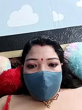 Cute-Raashii from StripChat is Freechat