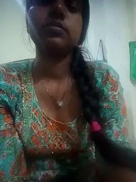 cutepari05 from StripChat is Freechat