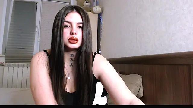 Isabella_Swaannn from StripChat is Freechat