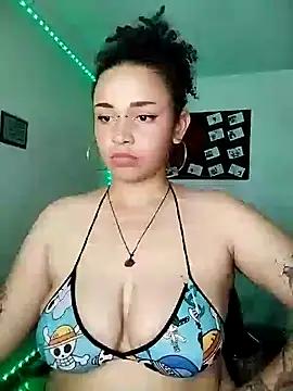 julieta_robert from StripChat is Freechat