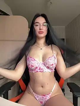 Julietta_a from StripChat is Freechat