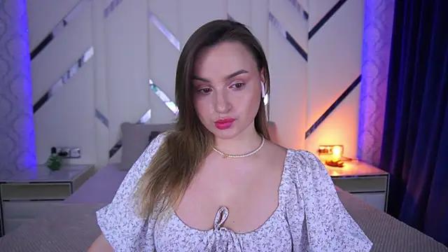 LindsieGreyy from StripChat is Freechat