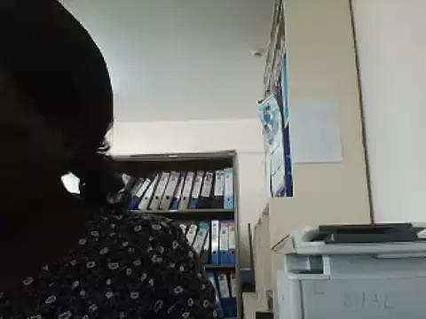 lovely_mummie from StripChat is Freechat