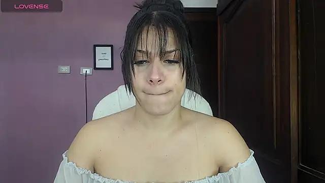 Luciana_Ortiz1 from StripChat is Freechat