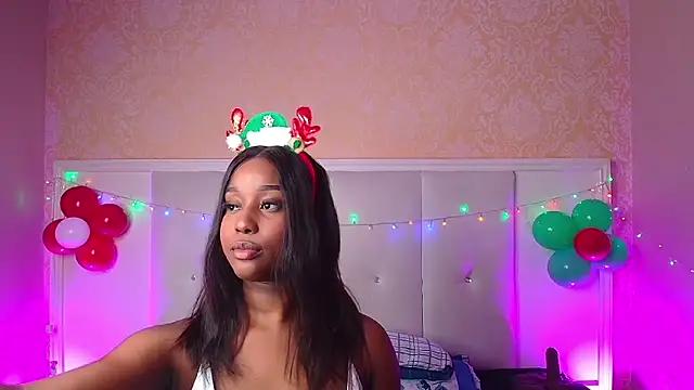 MichaelaCox from StripChat is Freechat