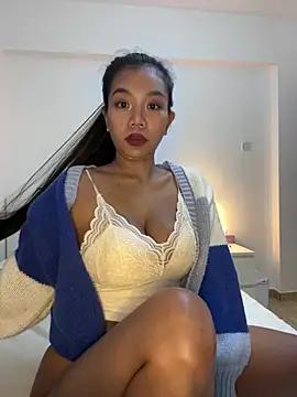 NaughtyMe from StripChat is Freechat