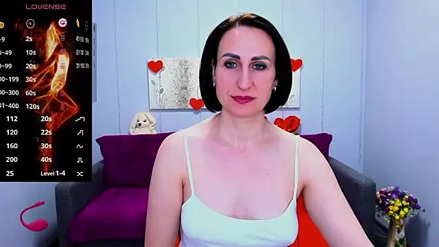 Nia_Smithh from StripChat is Freechat