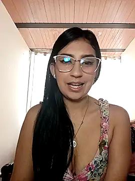 Paris_Evans_Rh from StripChat is Freechat