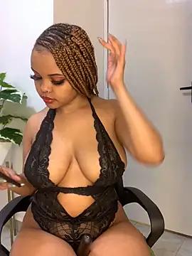 prettycaramel from StripChat is Freechat