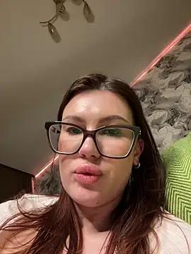 RinaCat from StripChat is Freechat