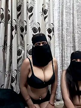 Sexy_bhabi_ji from StripChat is Freechat