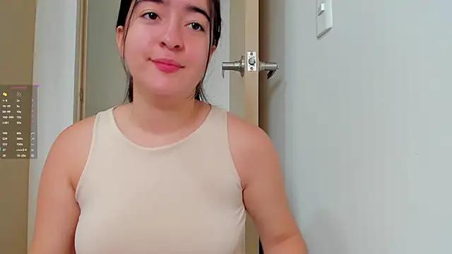 soyamandaa_ from StripChat is Freechat