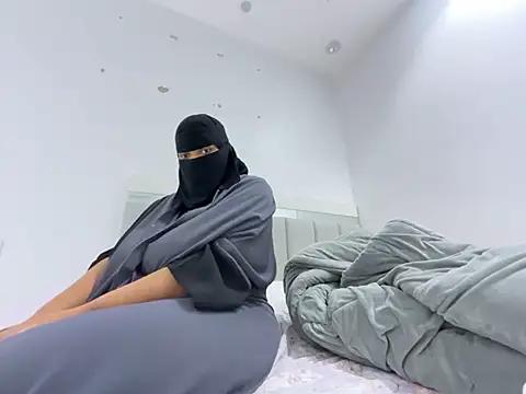 Submissive_Arab from StripChat is Freechat