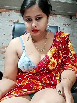 SWETTANIYA from StripChat is Freechat