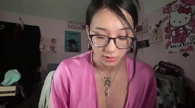 tokyobaby from StripChat is Freechat