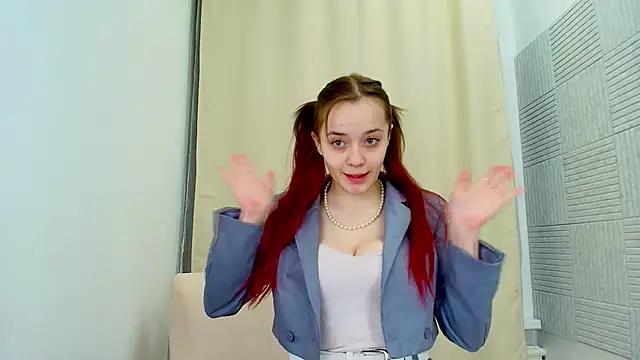 TrishaBerry from StripChat is Freechat