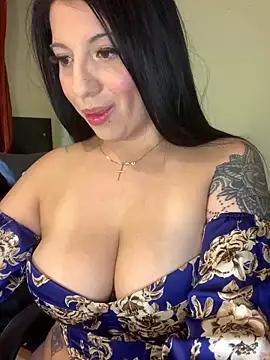 VictoriaQueenx from StripChat is Freechat