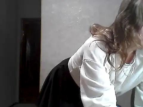 VselenaSun402 from StripChat is Freechat